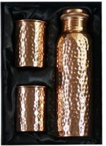 Hammered Copper bottle with 2 glass gift set DC2